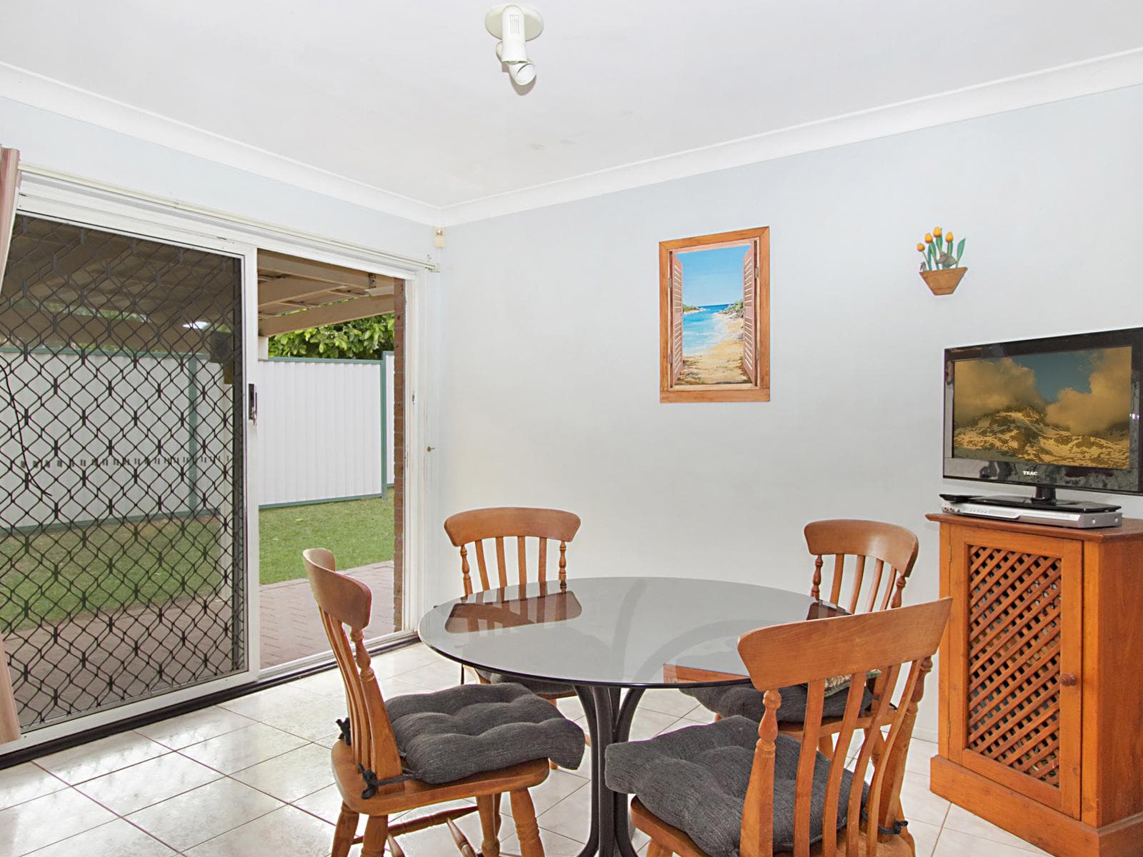 34 Goddard Crescent, Quakers Hill, Quakers Hill - Thumbnail 6