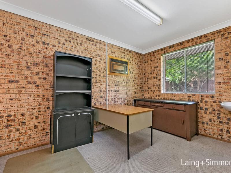 128 James Cook Drive, Kings Langley, Kings Langley - Thumbnail 5