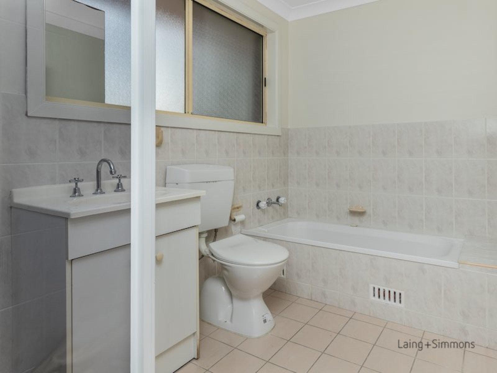 6 Dorothy Street, Wentworthville, Wentworthville - Thumbnail 4