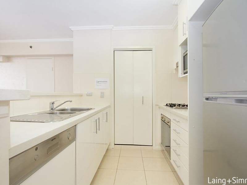 225/13-15 Hassall Street, Parramatta, Parramatta - Thumbnail 3