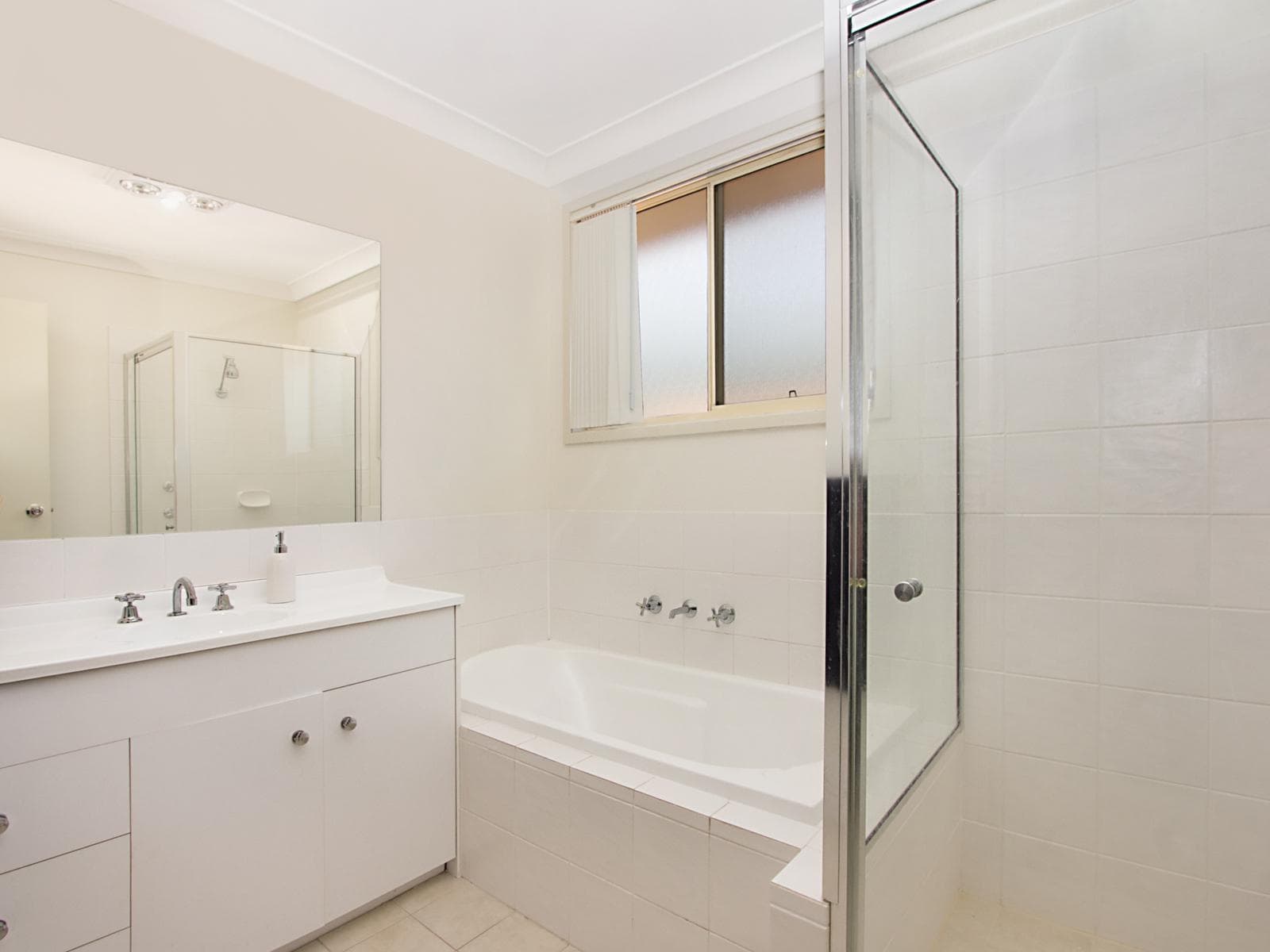 27a Tamarind Drive, Acacia Gardens, Acacia Gardens - Thumbnail 5