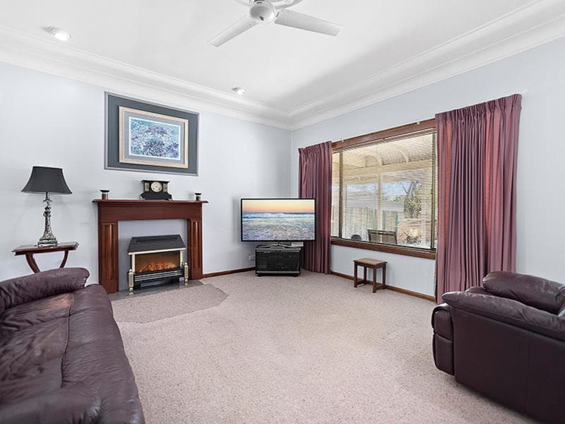 23 Bunarba Road, Gymea Bay, Gymea Bay - Thumbnail 3