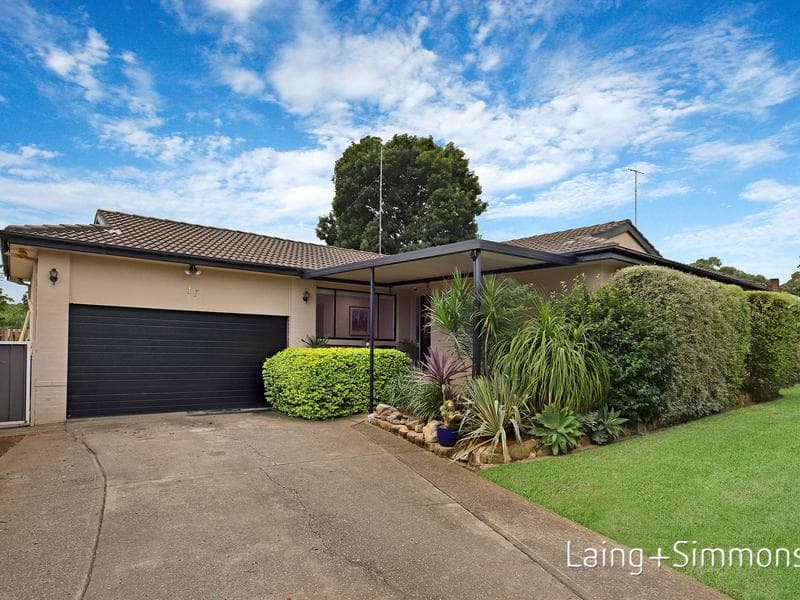 17 Solander Road, Kings Langley, Kings Langley - Thumbnail 2