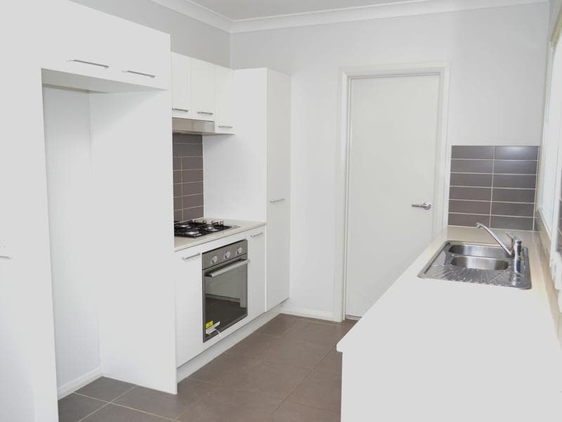 21/153																										George St
														
								Redfern, NSW 2016, Middleton Grange - Thumbnail 2