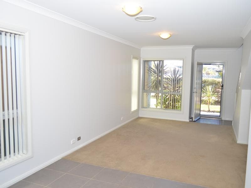 21/153																										George St
														
								Redfern, NSW 2016, Middleton Grange - Thumbnail 3