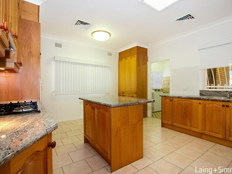 33 Mayfield Street, Wentworthville, Wentworthville - Thumbnail 3