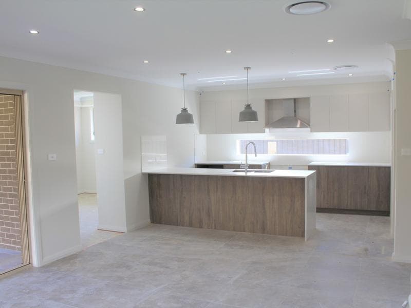 80 Kingsford Smith Avenue, Middleton Grange, Middleton Grange - Thumbnail 4