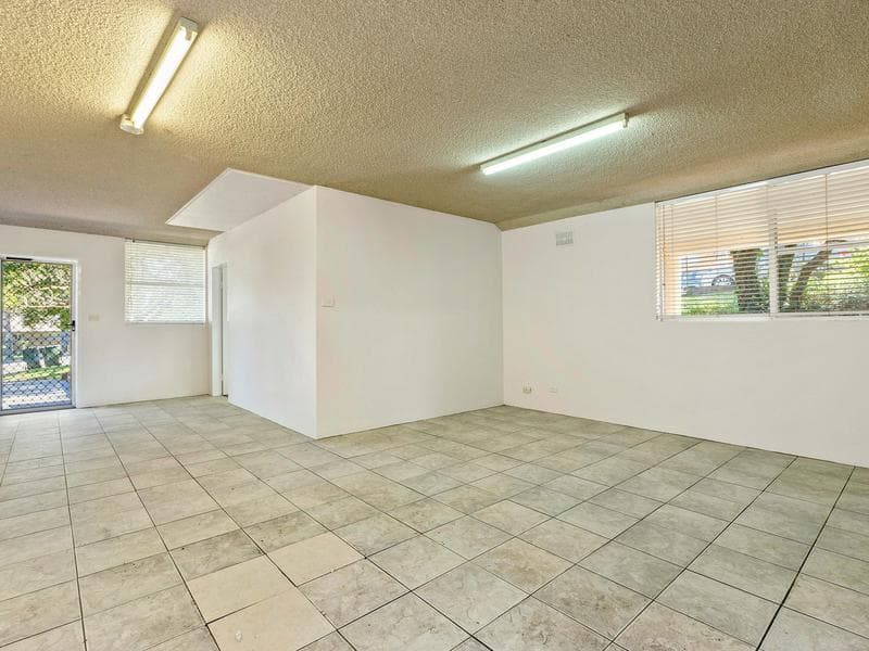 8/574																										New South Head Road, cnr St Mervyns Ave
														
								Point Piper, NSW 2027, Port Macquarie - Thumbnail 5