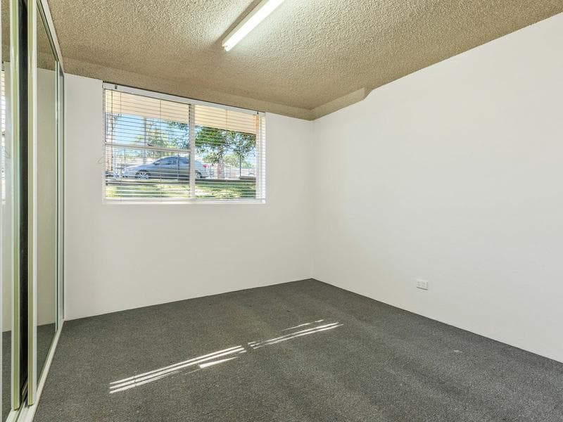 8/574																										New South Head Road, cnr St Mervyns Ave
														
								Point Piper, NSW 2027, Port Macquarie - Thumbnail 8