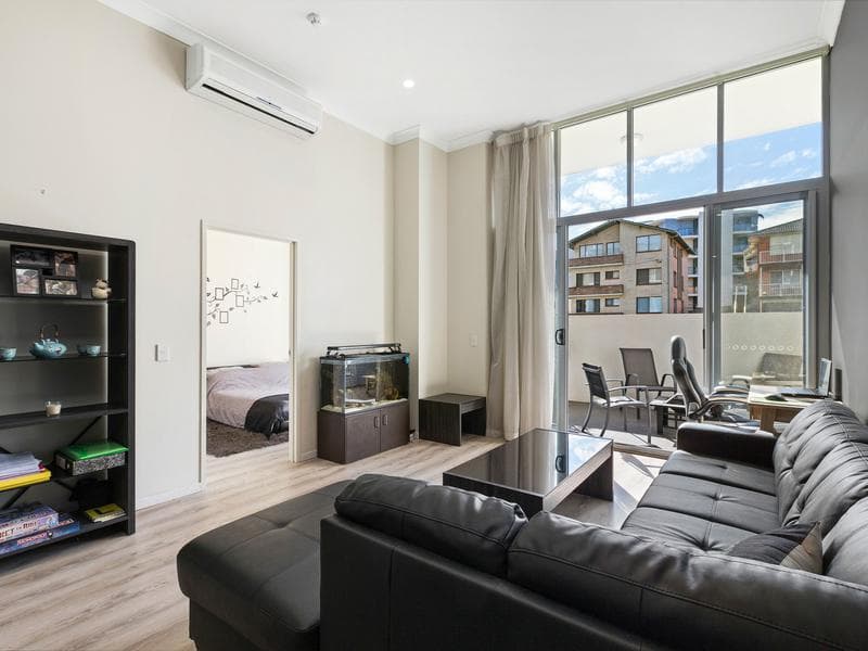 103/11 Clarence Street, Port Macquarie, Port Macquarie - Thumbnail 2