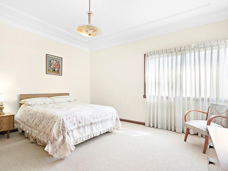 153 Kareena Road, Miranda, Miranda - Thumbnail 7