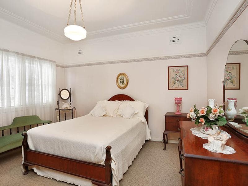 13 Bellevue Street, North Parramatta, North Parramatta - Thumbnail 4
