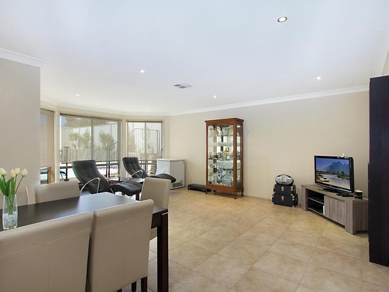 41 Toomey Crescent, Quakers Hill, Quakers Hill - Thumbnail 4