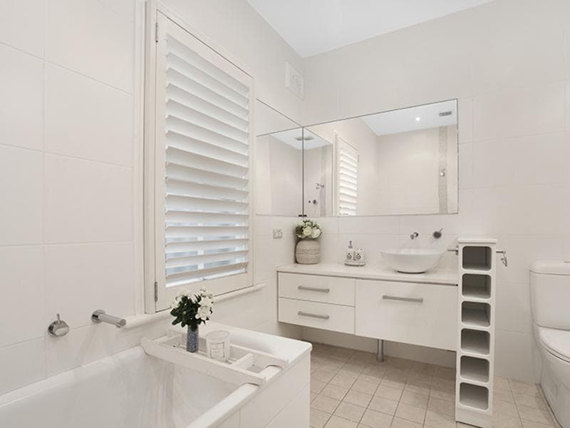 26 Cuthbert Street, Queens Park, Queens Park - Thumbnail 4