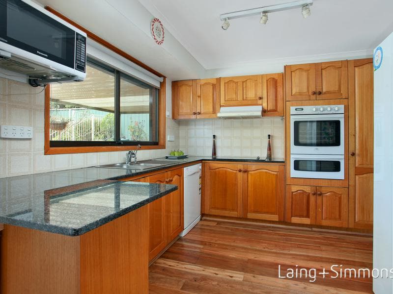 11 Exeter Grove, Kings Langley, Kings Langley - Thumbnail 5
