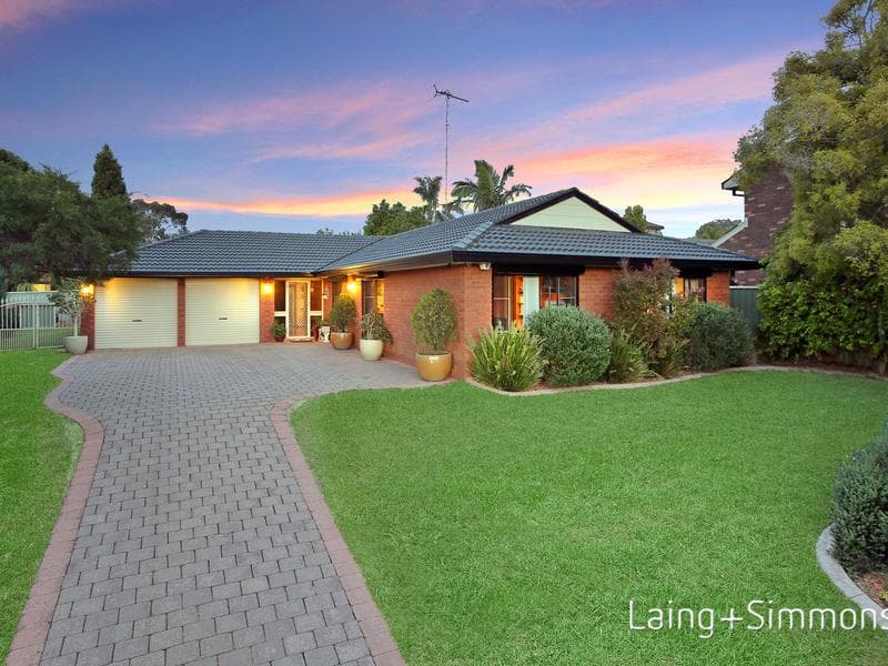 11 Exeter Grove, Kings Langley, Kings Langley - Image 1