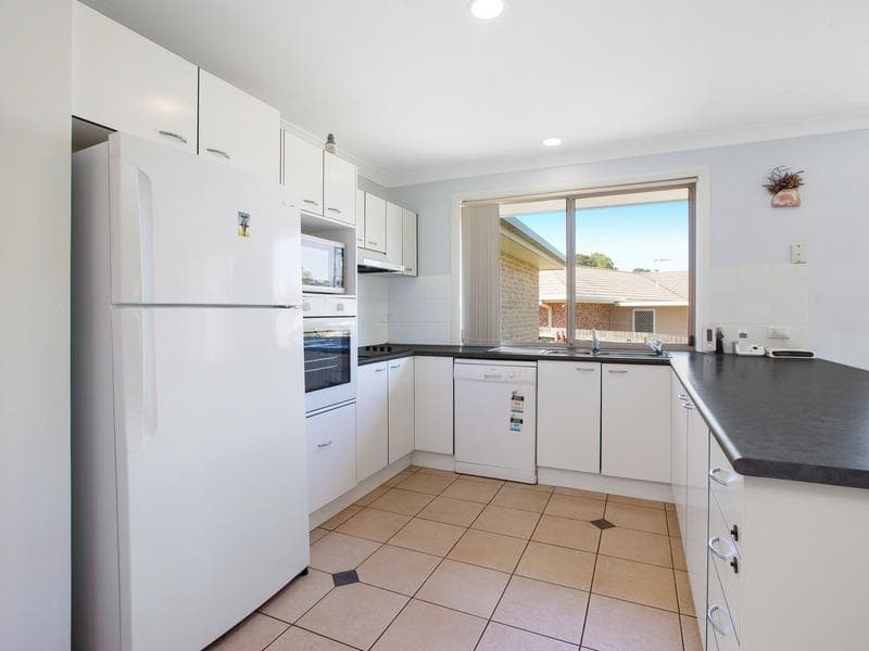 2/28-30																										Fielding St
														
								Collaroy, NSW 2097, Port Macquarie - Thumbnail 4