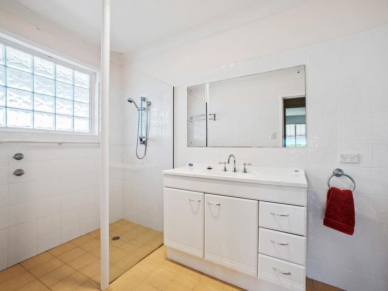 2/28-30																										Fielding St
														
								Collaroy, NSW 2097, Port Macquarie - Thumbnail 7