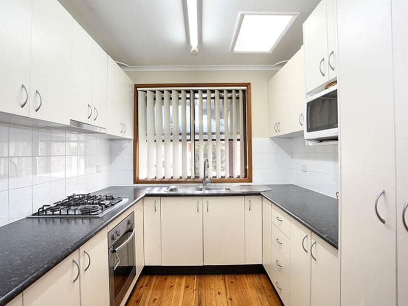 8/574																										New South Head Road, cnr St Mervyns Ave
														
								Point Piper, NSW 2027, Edensor Park - Thumbnail 3