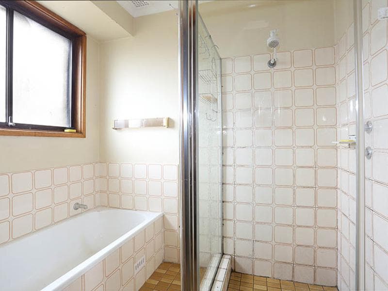 8/574																										New South Head Road, cnr St Mervyns Ave
														
								Point Piper, NSW 2027, Edensor Park - Thumbnail 6