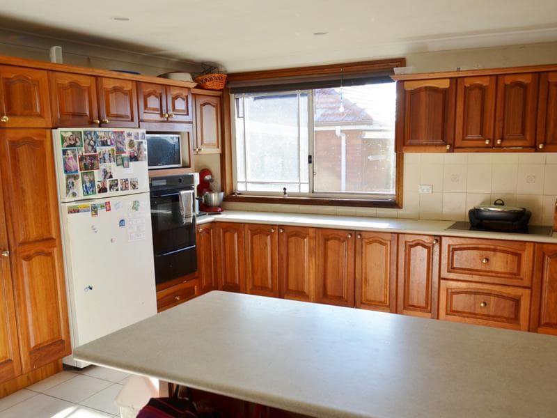 39 Lions Avenue, Lurnea, Lurnea - Thumbnail 4