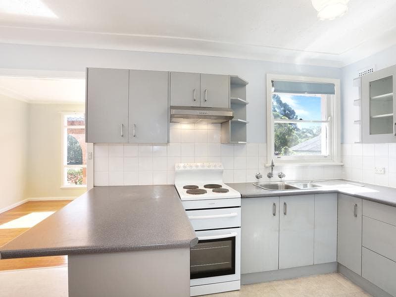 8/574																										New South Head Road, cnr St Mervyns Ave
														
								Point Piper, NSW 2027, Old Toongabbie - Thumbnail 2