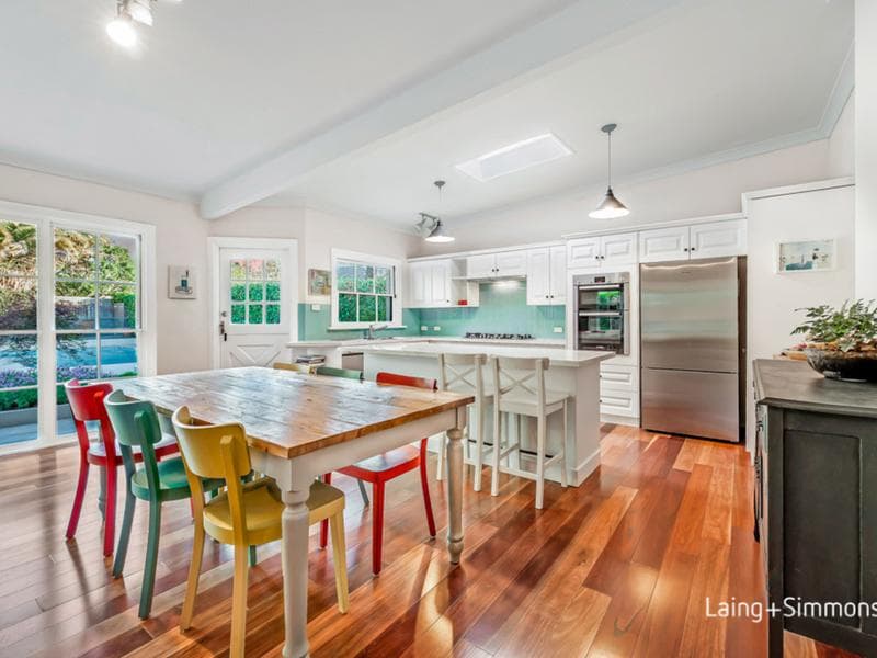 8/574																										New South Head Road, cnr St Mervyns Ave
														
								Point Piper, NSW 2027, Pennant Hills - Thumbnail 2