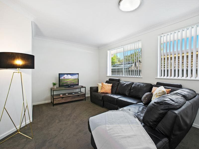 2/28-30																										Fielding St
														
								Collaroy, NSW 2097, Port Macquarie - Thumbnail 7