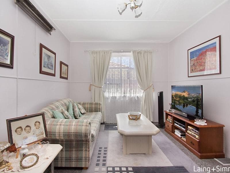 24 Frederick Street, Pendle Hill, Pendle Hill - Thumbnail 3