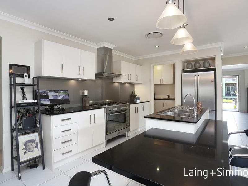 27 Sims Street, Moorebank, Moorebank - Thumbnail 2