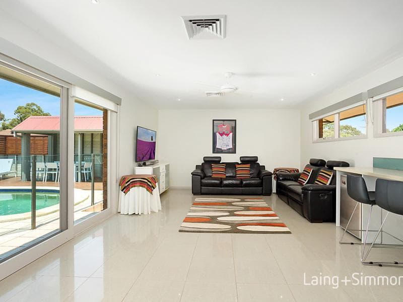 41 Joseph Banks Drive, Kings Langley, Kings Langley - Thumbnail 4