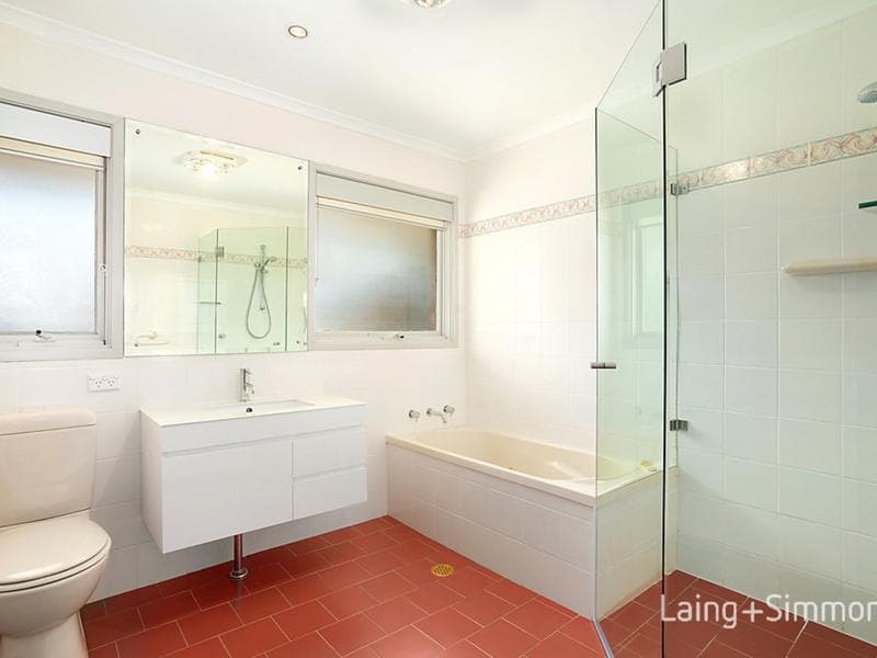 41 Joseph Banks Drive, Kings Langley, Kings Langley - Thumbnail 6