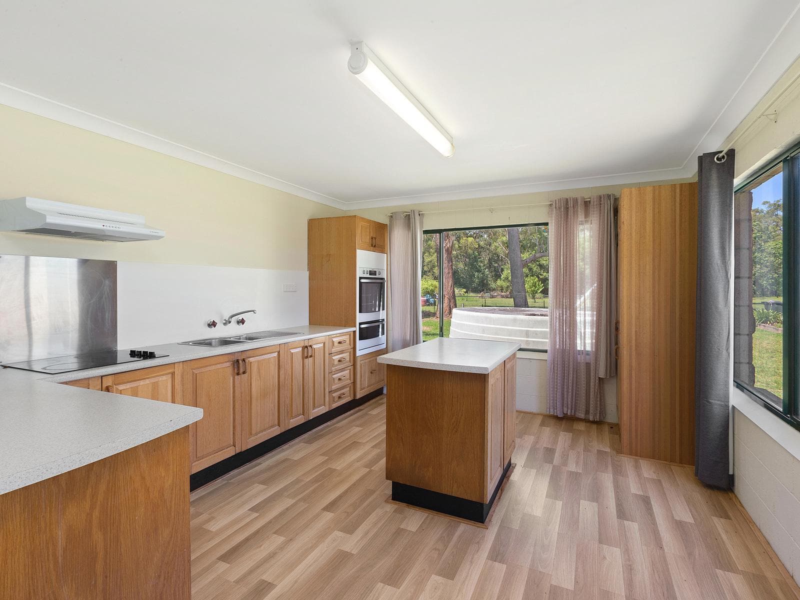 96 Riverside Drive, Port Macquarie, Port Macquarie - Thumbnail 5