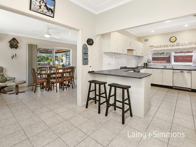 13 Careden Avenue, Beacon Hill, Narraweena - Thumbnail 4