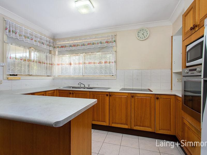 23 Capricorn Road, Kings Langley, Kings Langley - Thumbnail 4