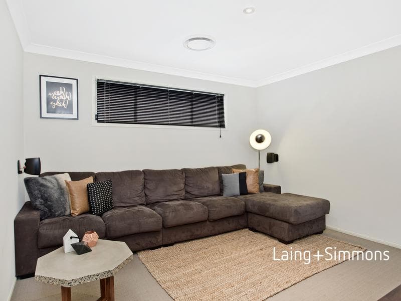 10 Pandorea Street, Claremont Meadows, Claremont Meadows - Thumbnail 4