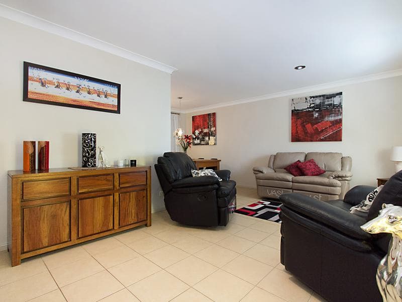 7 Beau Court, Quakers Hill, Quakers Hill - Thumbnail 2