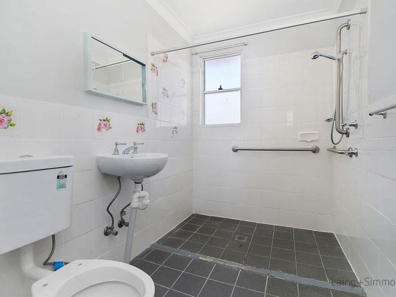 20 Birdwood Avenue, Cabramatta West, Cabramatta West - Thumbnail 4