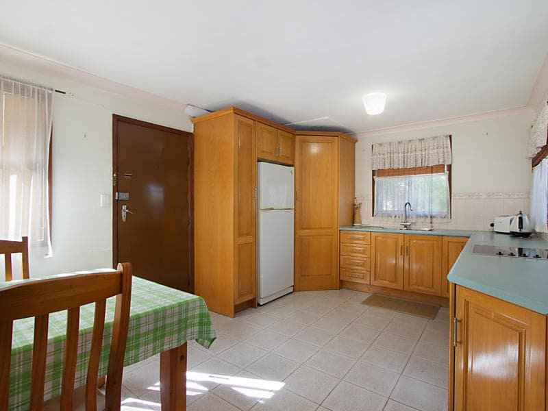 28 Bombala Crescent, Quakers Hill, Quakers Hill - Thumbnail 3