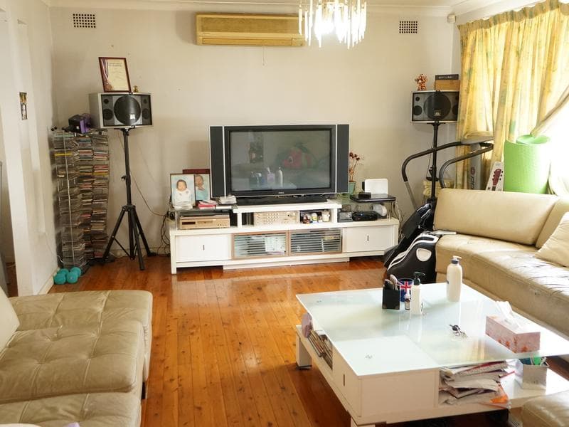 32 Jasmine Cres, Cabramatta, Cabramatta - Thumbnail 2