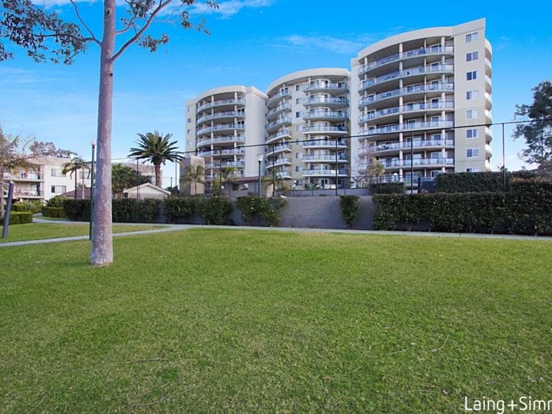 907/91d Bridge Rd, Westmead, Westmead - Image 1