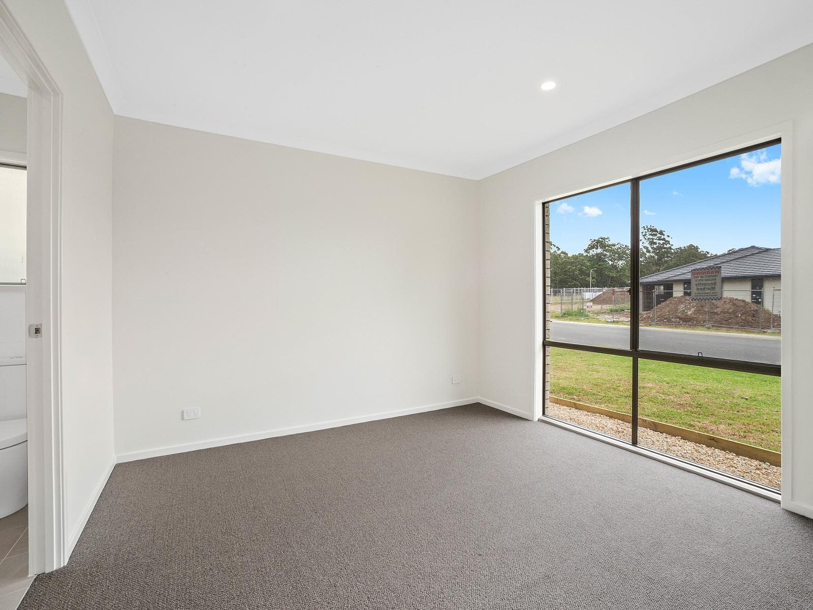 10/78-80																										Eton Street
														
								Smithfield, NSW 2164, Wauchope - Thumbnail 5