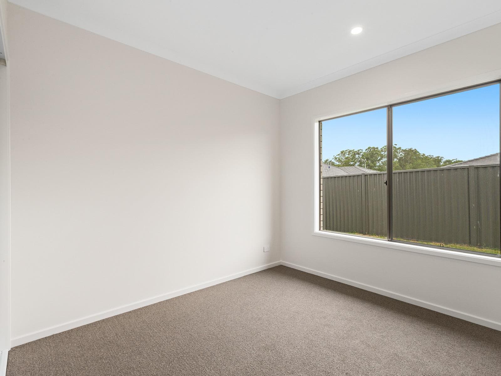 10/78-80																										Eton Street
														
								Smithfield, NSW 2164, Wauchope - Thumbnail 7