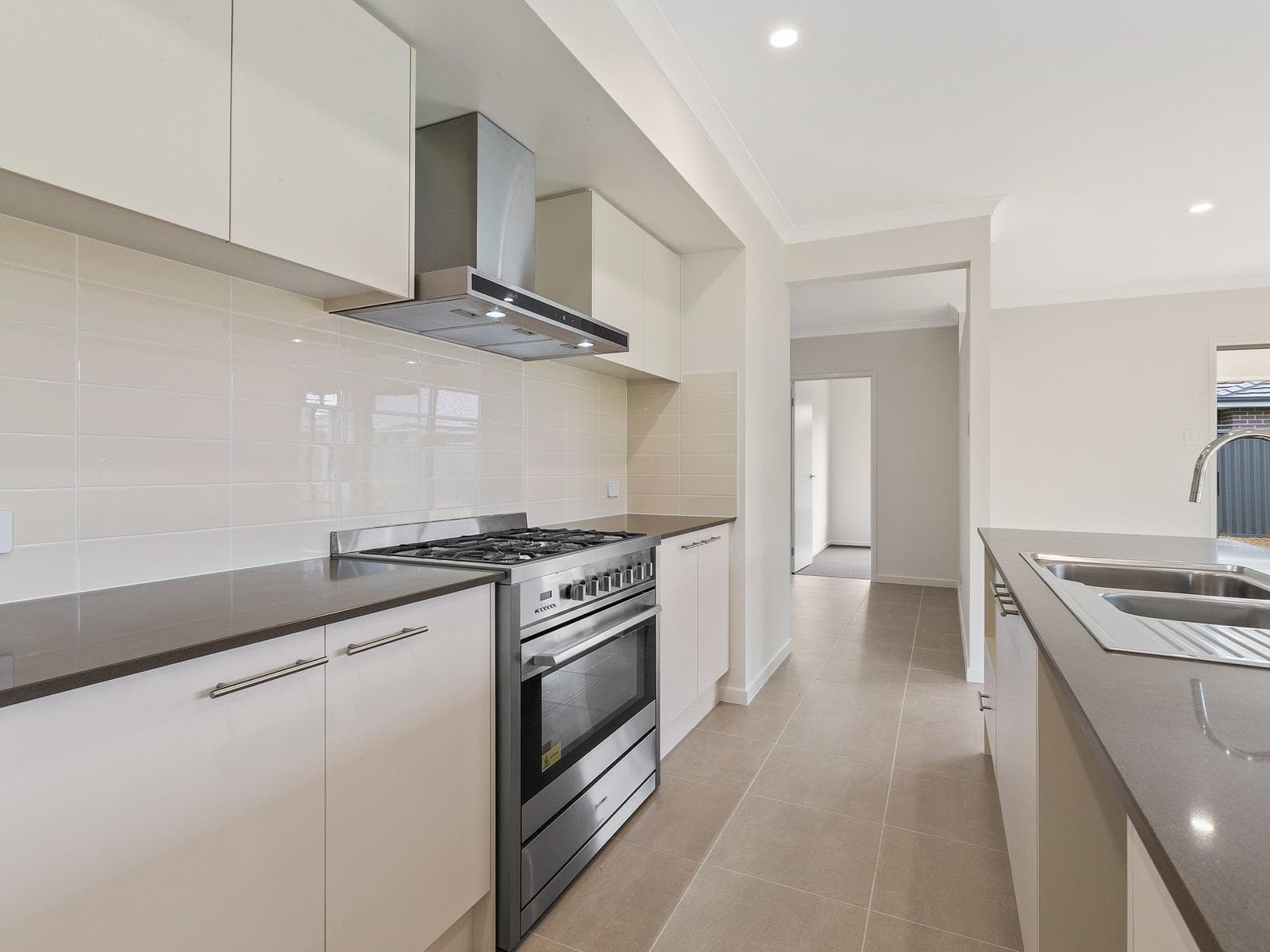 10/78-80																										Eton Street
														
								Smithfield, NSW 2164, Wauchope - Image 1