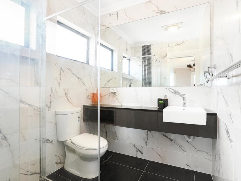 3 Vogue Avenue, Moorebank, Moorebank - Thumbnail 6