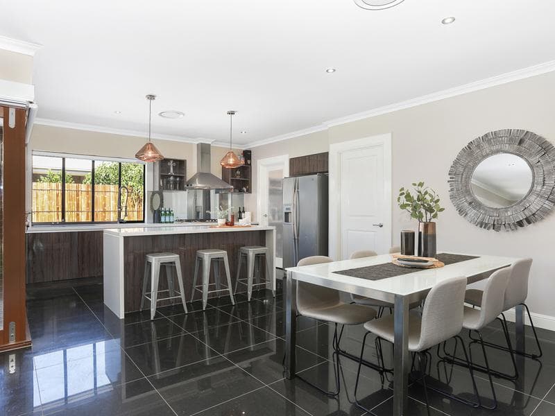 3 Vogue Avenue, Moorebank, Moorebank - Thumbnail 8
