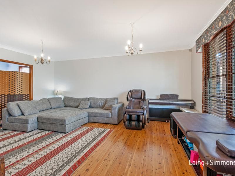 19 Howard Place, North Epping, North Epping - Thumbnail 3