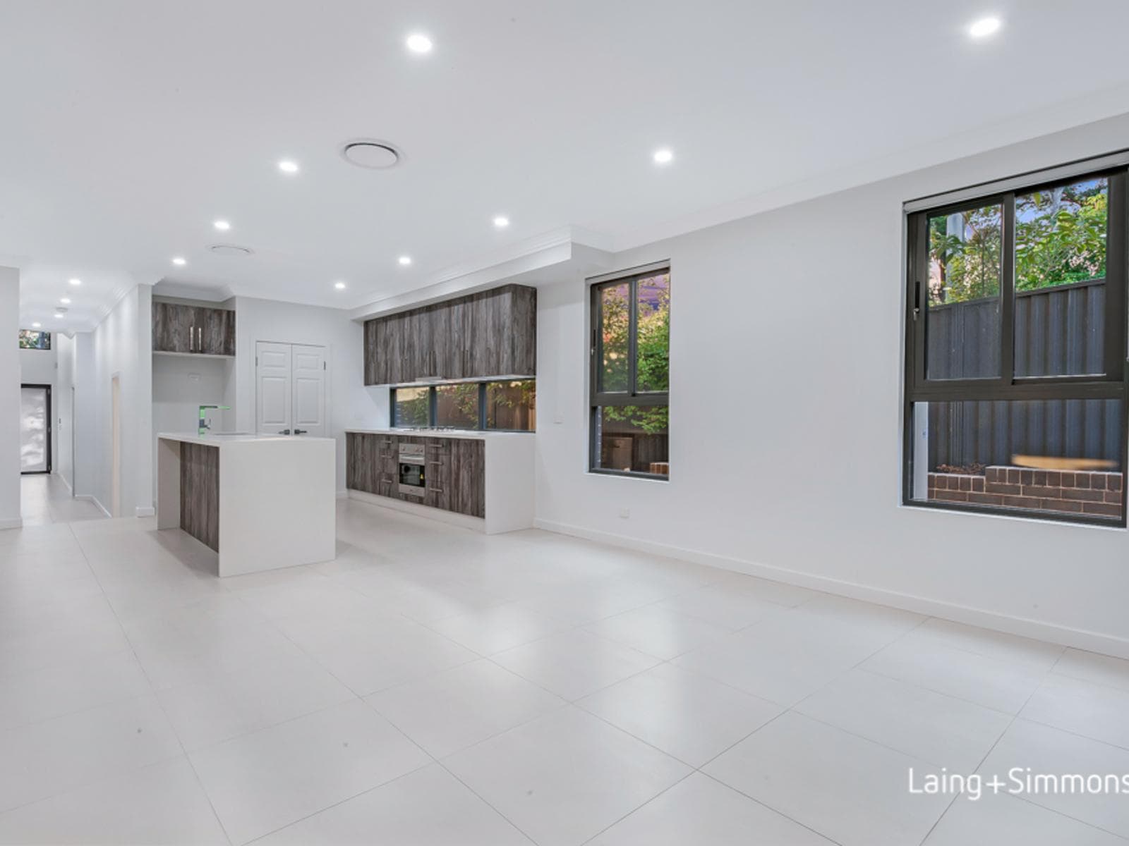 10/78-80																										Eton Street
														
								Smithfield, NSW 2164, Dundas - Thumbnail 3