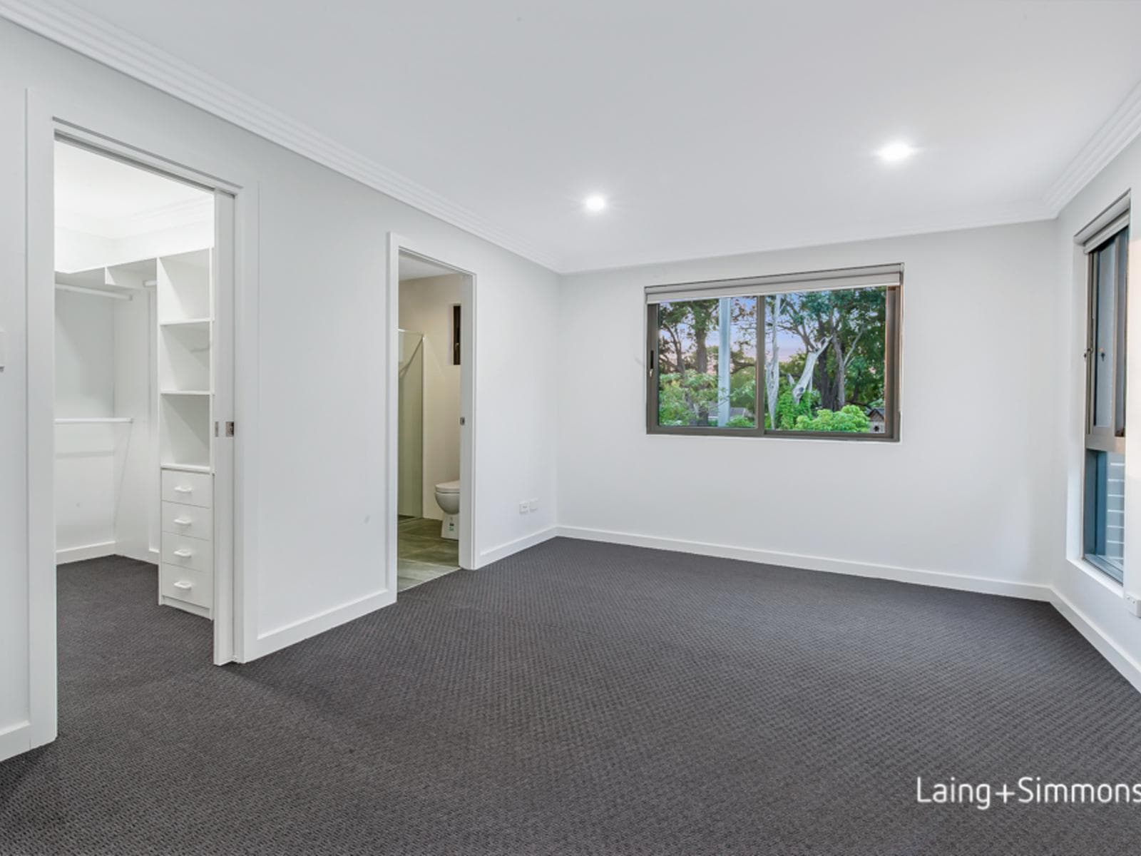 10/78-80																										Eton Street
														
								Smithfield, NSW 2164, Dundas - Thumbnail 6