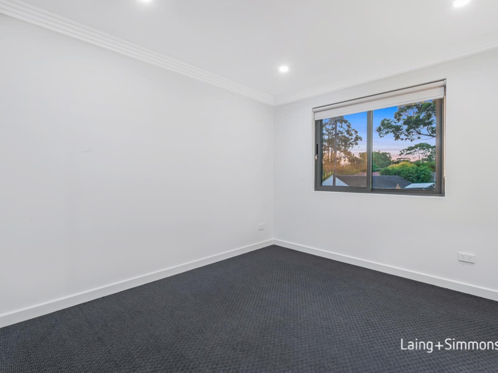 10/78-80																										Eton Street
														
								Smithfield, NSW 2164, Dundas - Thumbnail 7